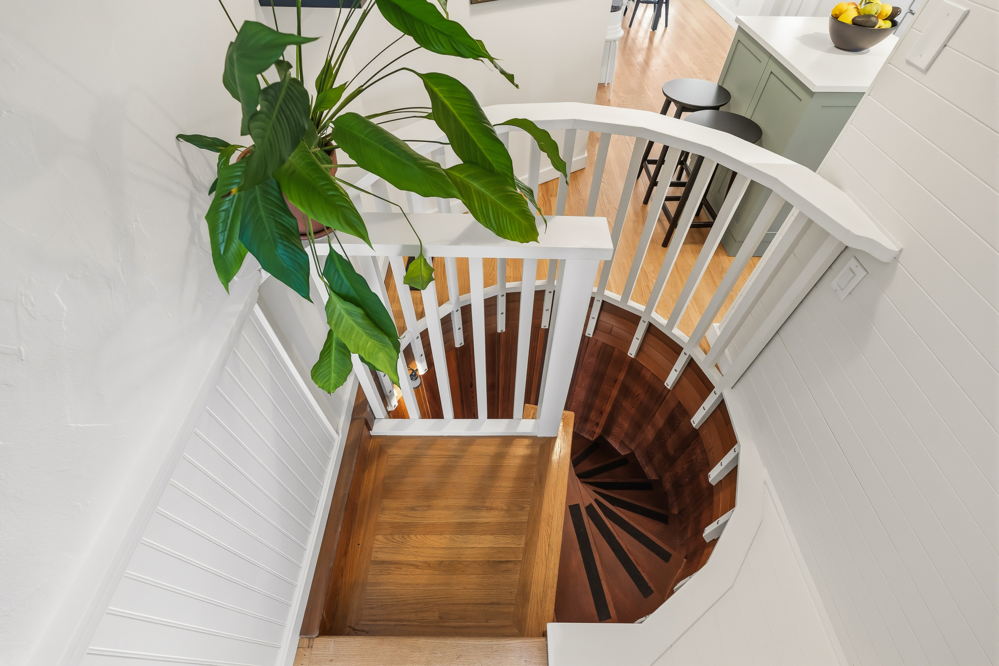 6577 Marine Drive